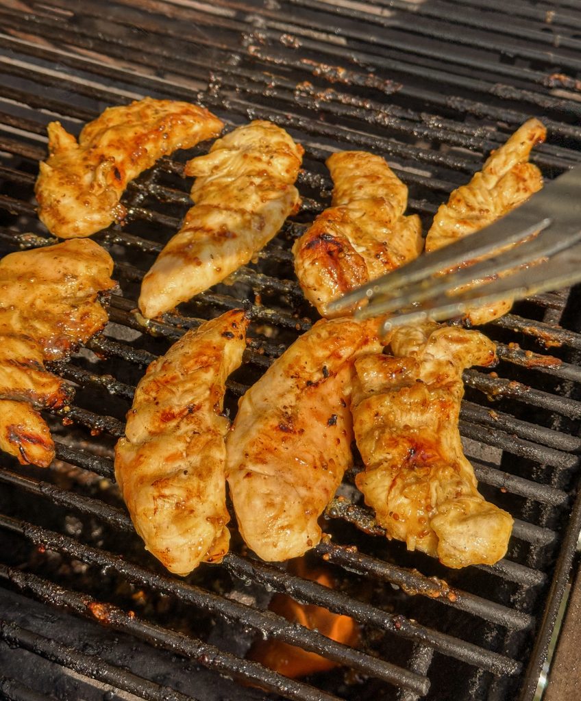 honey mustard chicken grilled in the summertime
